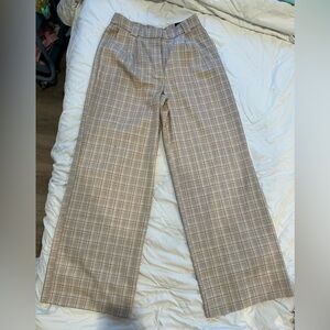 Express Plaid Trousers in Beige and White